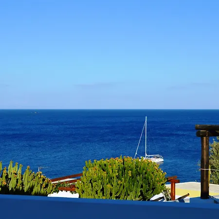 Casa Acquamarina * Panarea